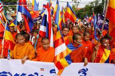 khmer-krom-monks